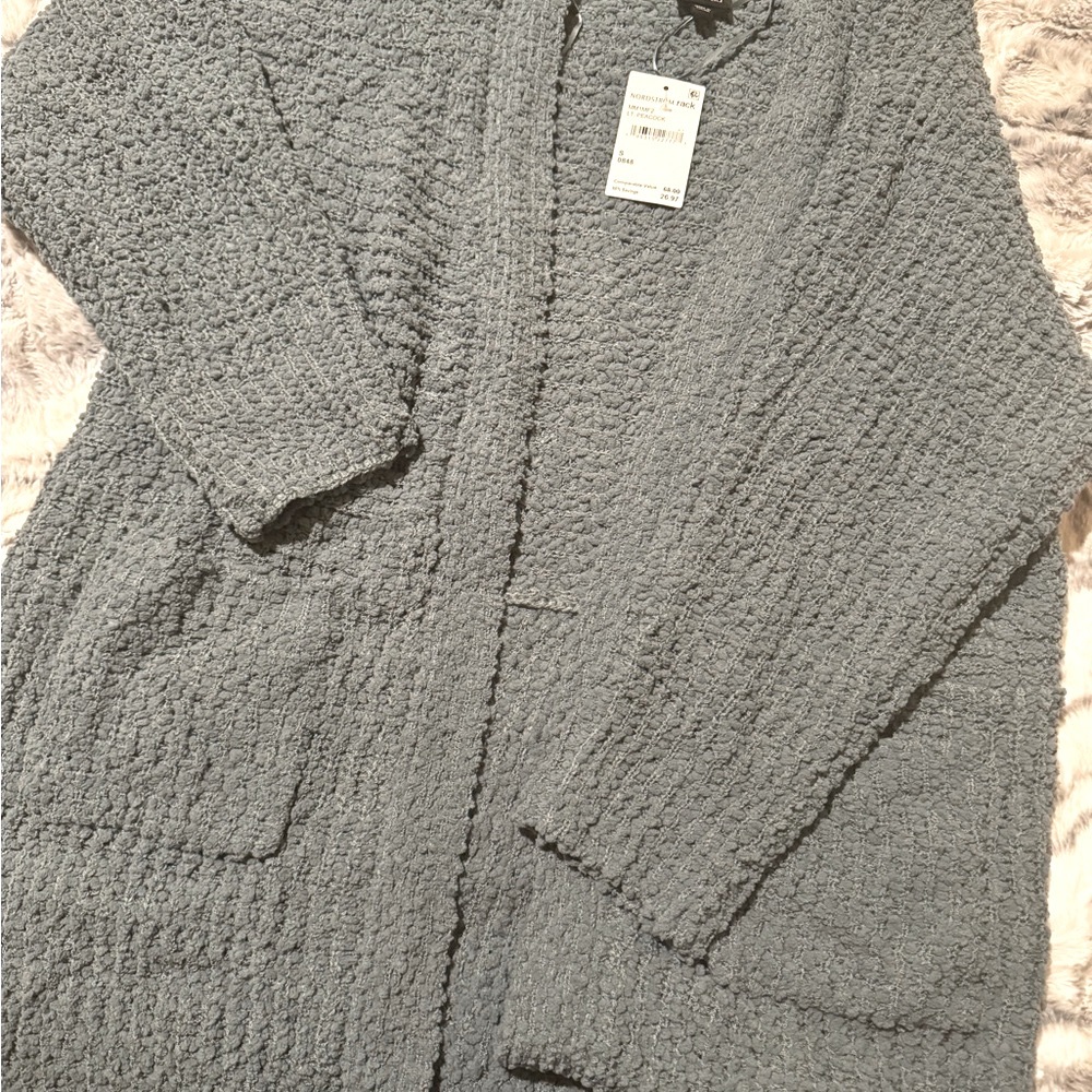 Women’s steel blue super soft sweater!